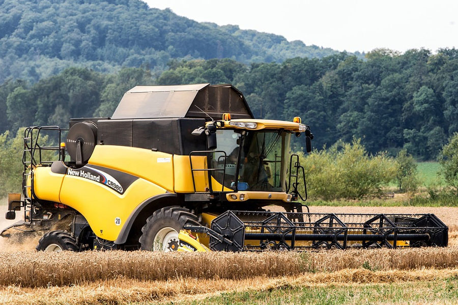 Raccolta della mietitrebbia New Holland