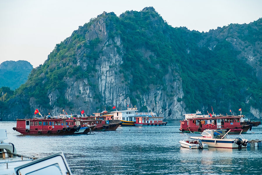 Barche della baia di Ha Long