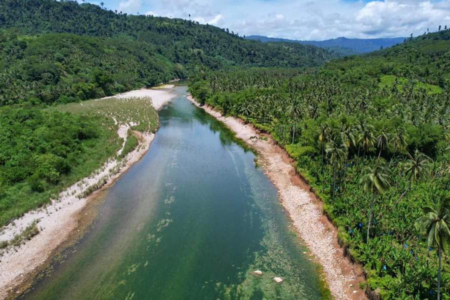 Paesaggio naturale di Daraitan Filippine