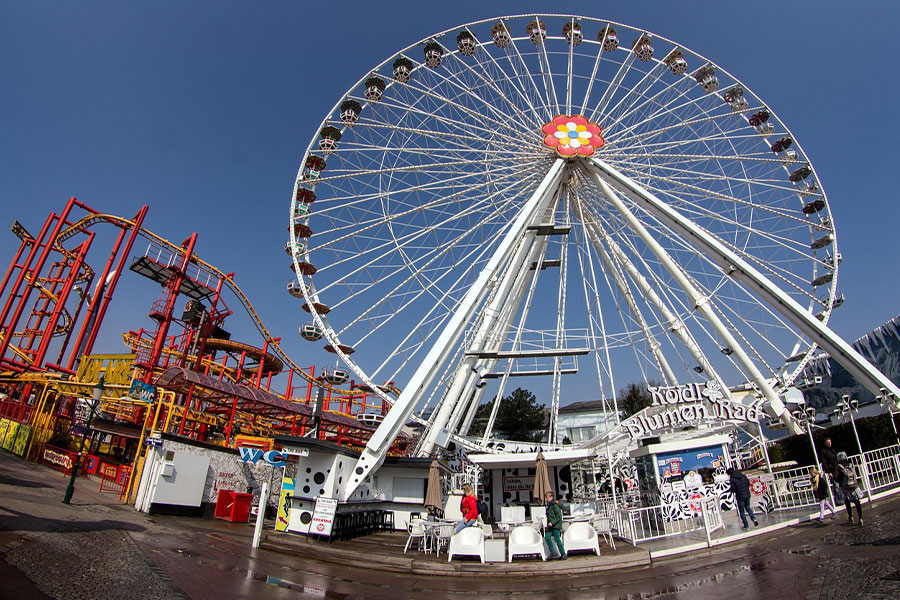 Famoso Wiener Riesenrad en el parque de atracciones Prater Austria