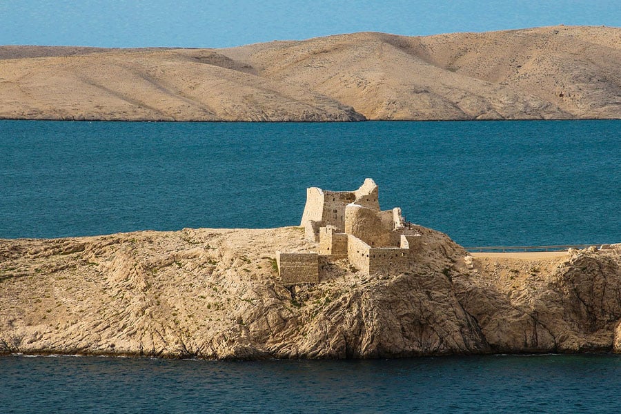 Fortaleza fortica del siglo XVII en Croacia