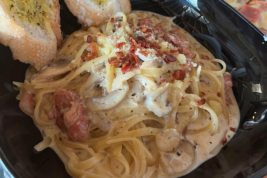 Pasta carbonara cremosa