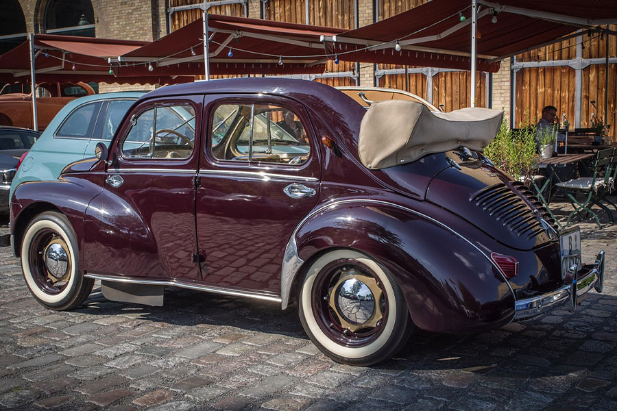 Cute small oldtimer vehicle