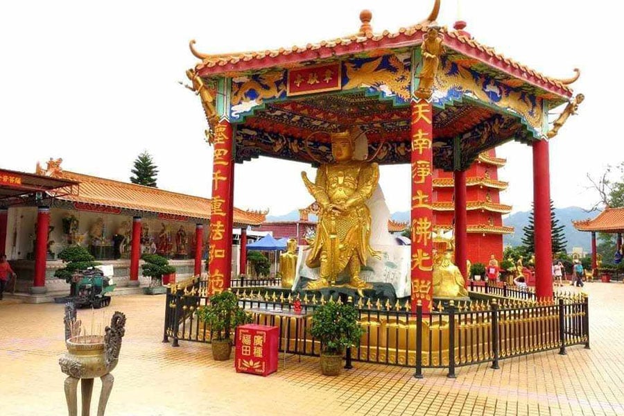 Skanda Pavilion of the ten thousand buddhas monastery