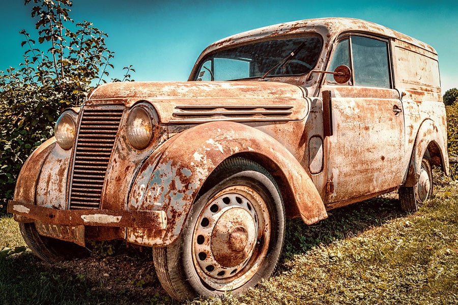 Abandoned juvaquatre car