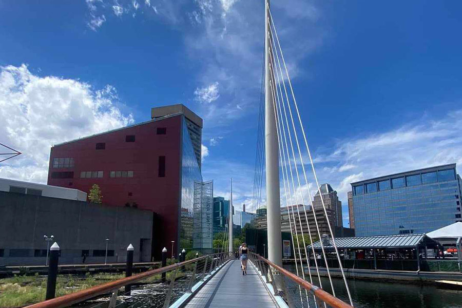 Passerelle piétonne du port intérieur de Baltimore, Maryland