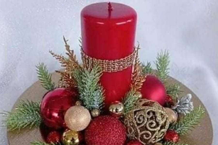 Red candle christmas centerpiece