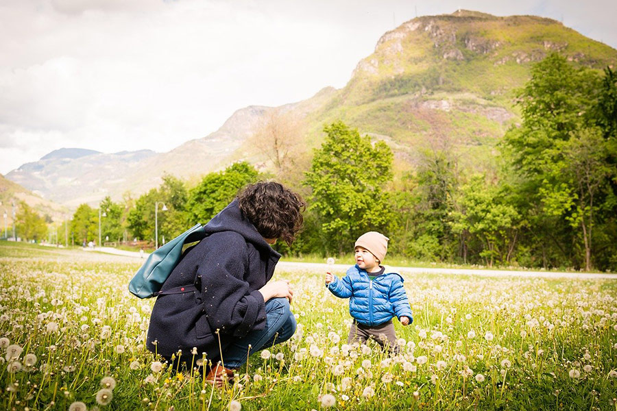 Mutter und Kind Wiese